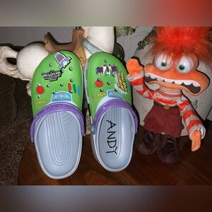 Buzz Lightyear Disney Crocs Authentic!! MENS 7 WOMENS 9 Spring Break